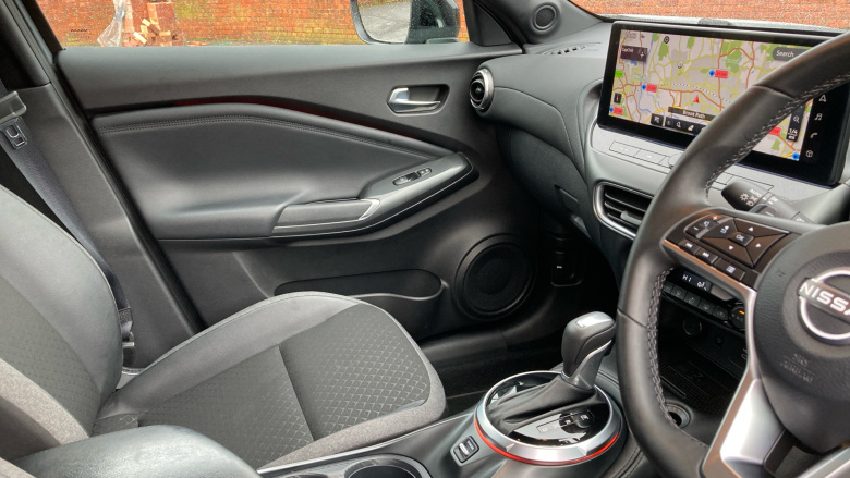 Nissan Juke 1.0 DiG-T N-Connecta 5dr DCT Petrol Hatchback